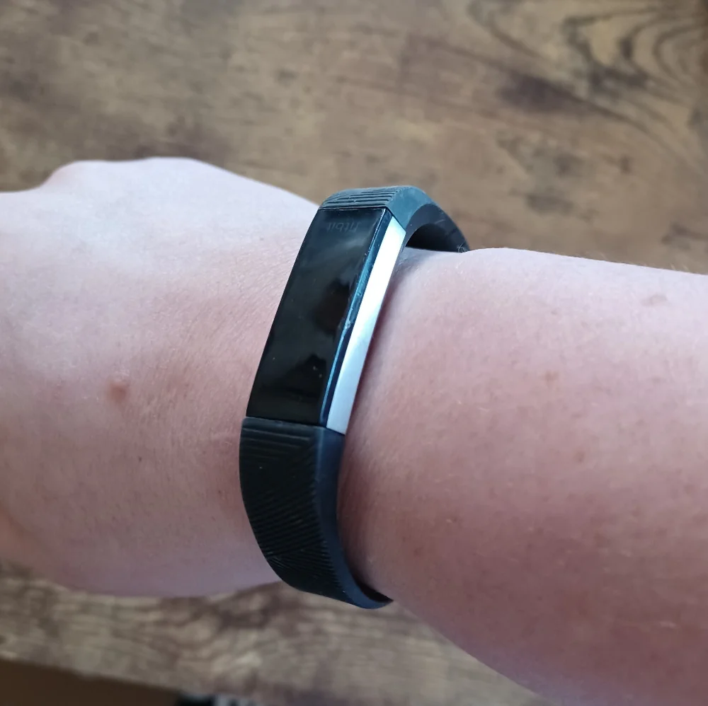 Fitbit Alta HR Heart Rate + Fitness Wristband